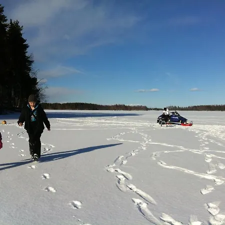 別荘 Tuomarniemi Kokonvaara