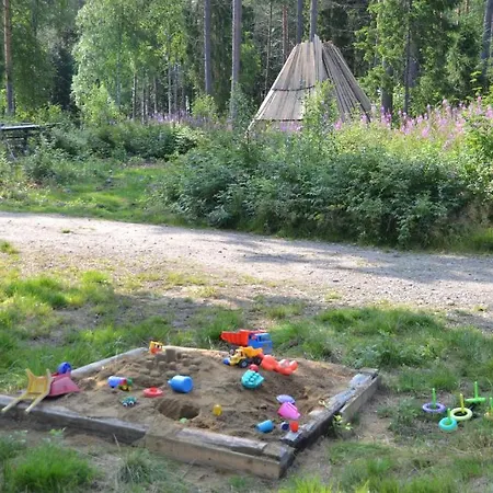 度假居 图玛尼米小屋旅馆 Kokonvaara