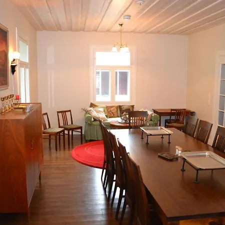 图玛尼米小屋旅馆