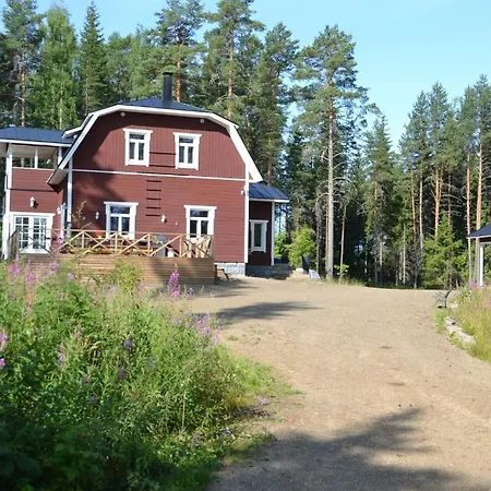图玛尼米小屋旅馆
